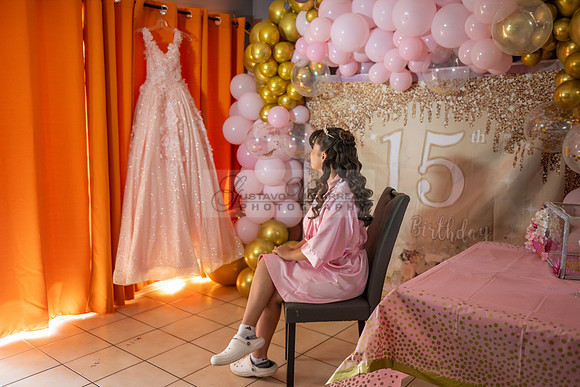 Jane Elizabeth quinceanera photographer-videographer-South Gate-Whittier-The Rose gardens in Whittier Ca. Gustavo Villarreal photography, videography, 323-633-8283, www.gvphotoandvideo.com