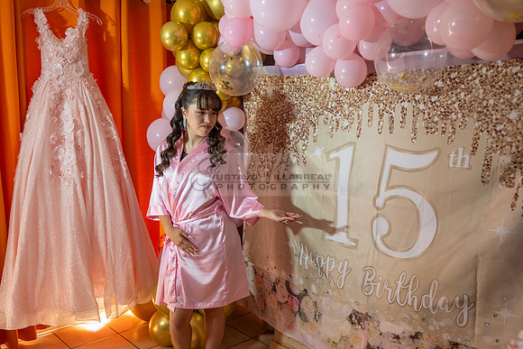 Jane Elizabeth quinceanera photographer-videographer-South Gate-Whittier-The Rose gardens in Whittier Ca. Gustavo Villarreal photography, videography, 323-633-8283, www.gvphotoandvideo.com