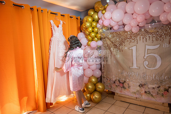 Jane Elizabeth quinceanera photographer-videographer-South Gate-Whittier-The Rose gardens in Whittier Ca. Gustavo Villarreal photography, videography, 323-633-8283, www.gvphotoandvideo.com