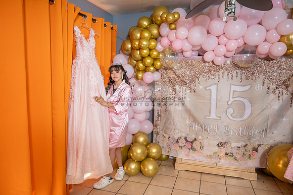 Jane Elizabeth quinceanera photographer-videographer-South Gate-Whittier-The Rose gardens in Whittier Ca. Gustavo Villarreal photography, videography, 323-633-8283, www.gvphotoandvideo.com