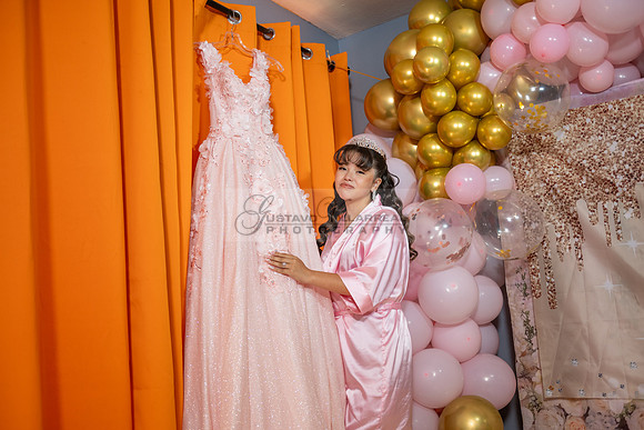 Jane Elizabeth quinceanera photographer-videographer-South Gate-Whittier-The Rose gardens in Whittier Ca. Gustavo Villarreal photography, videography, 323-633-8283, www.gvphotoandvideo.com