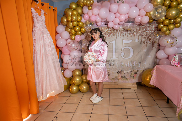 Jane Elizabeth quinceanera photographer-videographer-South Gate-Whittier-The Rose gardens in Whittier Ca. Gustavo Villarreal photography, videography, 323-633-8283, www.gvphotoandvideo.com