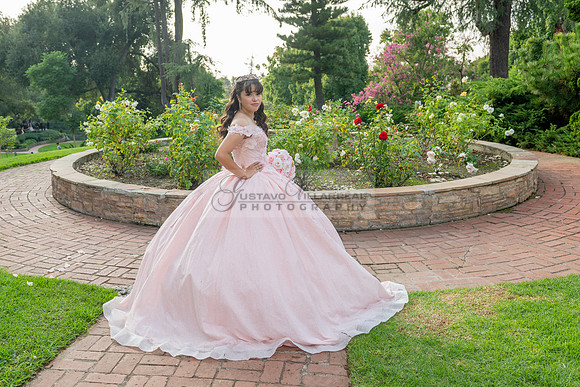 Jane Elizabeth quinceanera photographer-videographer-South Gate-Whittier-The Rose gardens in Whittier Ca. Gustavo Villarreal photography, videography, 323-633-8283, www.gvphotoandvideo.com