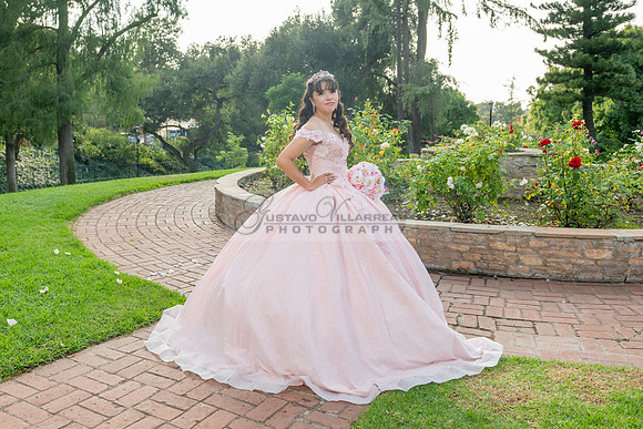 Jane Elizabeth quinceanera photographer-videographer-South Gate-Whittier-The Rose gardens in Whittier Ca. Gustavo Villarreal photography, videography, 323-633-8283, www.gvphotoandvideo.com