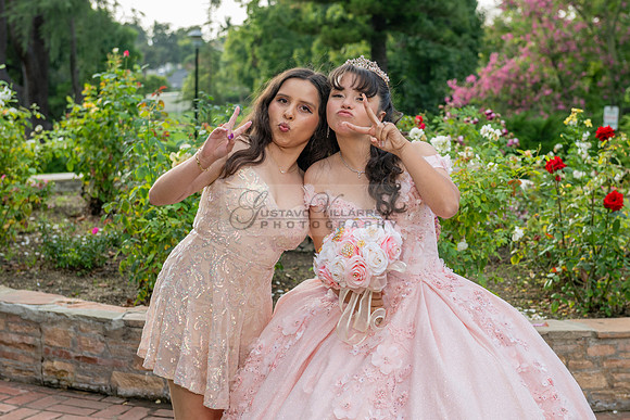 Jane Elizabeth quinceanera photographer-videographer-South Gate-Whittier-The Rose gardens in Whittier Ca. Gustavo Villarreal photography, videography, 323-633-8283, www.gvphotoandvideo.com