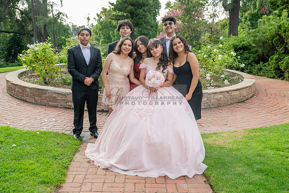 Jane Elizabeth quinceanera photographer-videographer-South Gate-Whittier-The Rose gardens in Whittier Ca. Gustavo Villarreal photography, videography, 323-633-8283, www.gvphotoandvideo.com