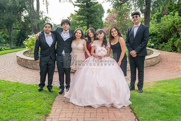 Jane Elizabeth quinceanera photographer-videographer-South Gate-Whittier-The Rose gardens in Whittier Ca. Gustavo Villarreal photography, videography, 323-633-8283, www.gvphotoandvideo.com