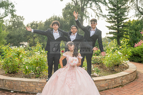 Jane Elizabeth quinceanera photographer-videographer-South Gate-Whittier-The Rose gardens in Whittier Ca. Gustavo Villarreal photography, videography, 323-633-8283, www.gvphotoandvideo.com
