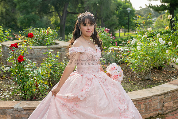 Jane Elizabeth quinceanera photographer-videographer-South Gate-Whittier-The Rose gardens in Whittier Ca. Gustavo Villarreal photography, videography, 323-633-8283, www.gvphotoandvideo.com