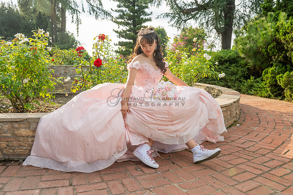 Jane Elizabeth quinceanera photographer-videographer-South Gate-Whittier-The Rose gardens in Whittier Ca. Gustavo Villarreal photography, videography, 323-633-8283, www.gvphotoandvideo.com