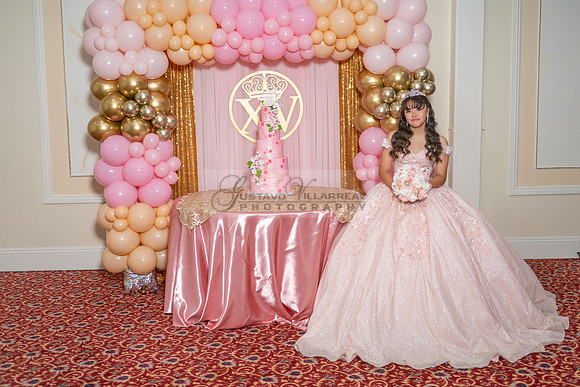 Jane Elizabeth quinceanera photographer-videographer-South Gate-Whittier-The Rose gardens in Whittier Ca. Gustavo Villarreal photography, videography, 323-633-8283, www.gvphotoandvideo.com