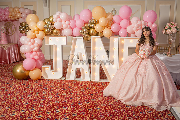 Jane Elizabeth quinceanera photographer-videographer-South Gate-Whittier-The Rose gardens in Whittier Ca. Gustavo Villarreal photography, videography, 323-633-8283, www.gvphotoandvideo.com