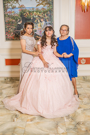 Jane Elizabeth quinceanera photographer-videographer-South Gate-Whittier-The Rose gardens in Whittier Ca. Gustavo Villarreal photography, videography, 323-633-8283, www.gvphotoandvideo.com