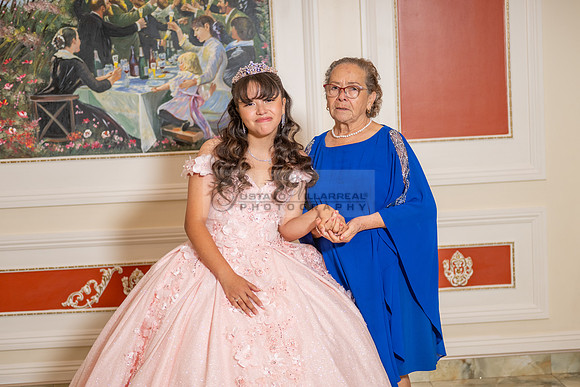 Jane Elizabeth quinceanera photographer-videographer-South Gate-Whittier-The Rose gardens in Whittier Ca. Gustavo Villarreal photography, videography, 323-633-8283, www.gvphotoandvideo.com