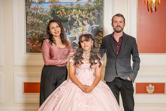 Jane Elizabeth quinceanera photographer-videographer-South Gate-Whittier-The Rose gardens in Whittier Ca. Gustavo Villarreal photography, videography, 323-633-8283, www.gvphotoandvideo.com
