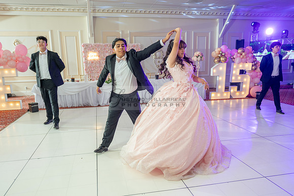 Jane Elizabeth quinceanera photographer-videographer-South Gate-Whittier-The Rose gardens in Whittier Ca. Gustavo Villarreal photography, videography, 323-633-8283, www.gvphotoandvideo.com