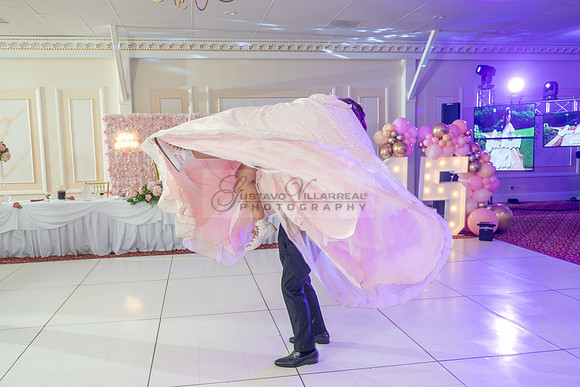 Jane Elizabeth quinceanera photographer-videographer-South Gate-Whittier-The Rose gardens in Whittier Ca. Gustavo Villarreal photography, videography, 323-633-8283, www.gvphotoandvideo.com
