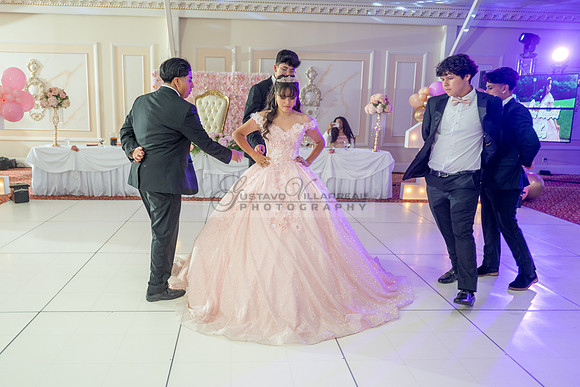 Jane Elizabeth quinceanera photographer-videographer-South Gate-Whittier-The Rose gardens in Whittier Ca. Gustavo Villarreal photography, videography, 323-633-8283, www.gvphotoandvideo.com
