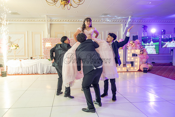 Jane Elizabeth quinceanera photographer-videographer-South Gate-Whittier-The Rose gardens in Whittier Ca. Gustavo Villarreal photography, videography, 323-633-8283, www.gvphotoandvideo.com