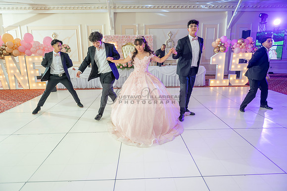 Jane Elizabeth quinceanera photographer-videographer-South Gate-Whittier-The Rose gardens in Whittier Ca. Gustavo Villarreal photography, videography, 323-633-8283, www.gvphotoandvideo.com