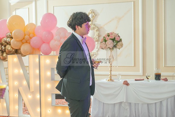 Jane Elizabeth quinceanera photographer-videographer-South Gate-Whittier-The Rose gardens in Whittier Ca. Gustavo Villarreal photography, videography, 323-633-8283, www.gvphotoandvideo.com