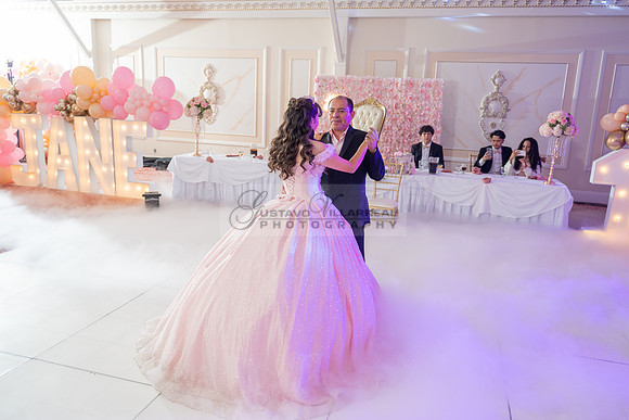 Jane Elizabeth quinceanera photographer-videographer-South Gate-Whittier-The Rose gardens in Whittier Ca. Gustavo Villarreal photography, videography, 323-633-8283, www.gvphotoandvideo.com
