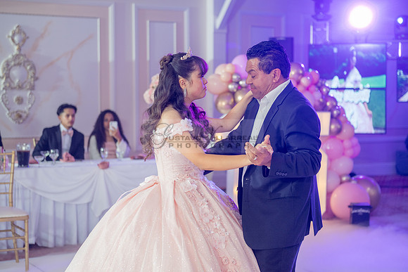 Jane Elizabeth quinceanera photographer-videographer-South Gate-Whittier-The Rose gardens in Whittier Ca. Gustavo Villarreal photography, videography, 323-633-8283, www.gvphotoandvideo.com