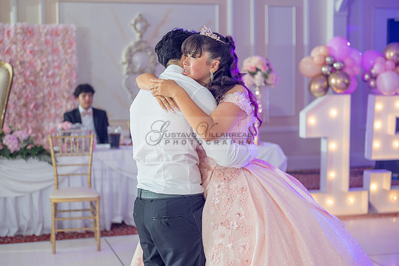 Jane Elizabeth quinceanera photographer-videographer-South Gate-Whittier-The Rose gardens in Whittier Ca. Gustavo Villarreal photography, videography, 323-633-8283, www.gvphotoandvideo.com