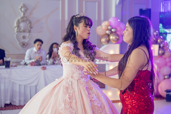 Jane Elizabeth quinceanera photographer-videographer-South Gate-Whittier-The Rose gardens in Whittier Ca. Gustavo Villarreal photography, videography, 323-633-8283, www.gvphotoandvideo.com