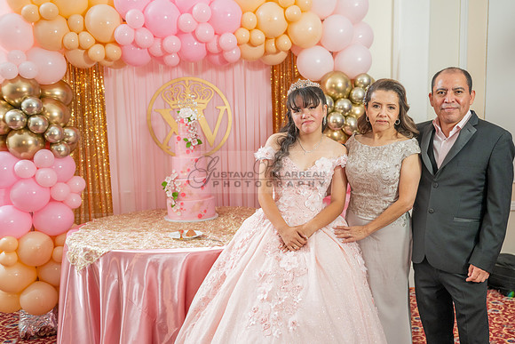Jane Elizabeth quinceanera photographer-videographer-South Gate-Whittier-The Rose gardens in Whittier Ca. Gustavo Villarreal photography, videography, 323-633-8283, www.gvphotoandvideo.com