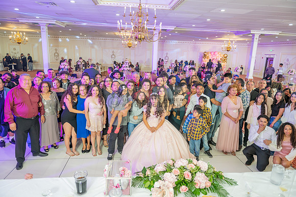 Jane Elizabeth quinceanera photographer-videographer-South Gate-Whittier-The Rose gardens in Whittier Ca. Gustavo Villarreal photography, videography, 323-633-8283, www.gvphotoandvideo.com
