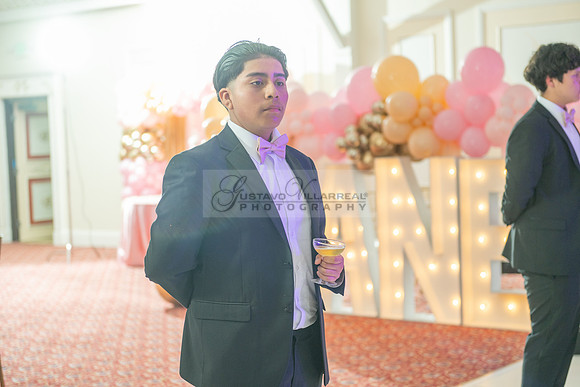 Jane Elizabeth quinceanera photographer-videographer-South Gate-Whittier-The Rose gardens in Whittier Ca. Gustavo Villarreal photography, videography, 323-633-8283, www.gvphotoandvideo.com