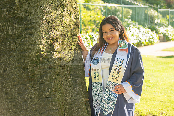 Melanie graduation photographer CSUF, California State University Fullerton, Whittier Ca, Gustavo Villarreal Photography, 323-633-8283, www.gvphotoandvideo.com