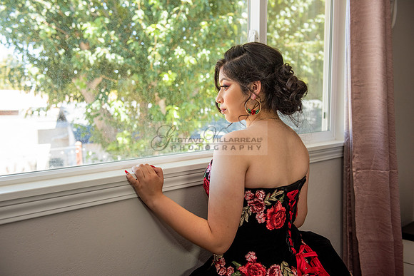 Katelynn Ramirez quinceanera celebration photography and video at Poncitlan square park in Palmdale Ca, www.gustavovillarreal.com, 323-633-8283