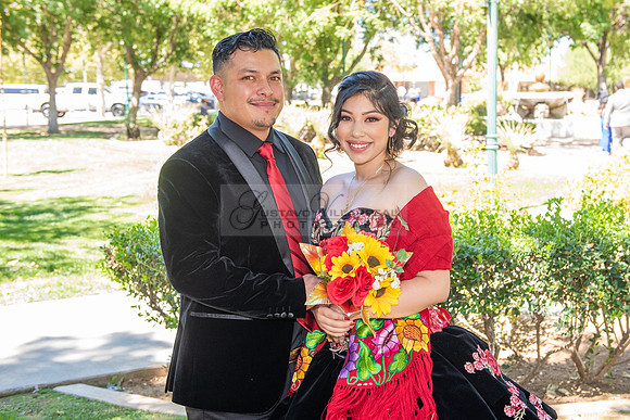 Katelynn Ramirez quinceanera celebration photography and video at Poncitlan square park in Palmdale Ca, www.gustavovillarreal.com, 323-633-8283