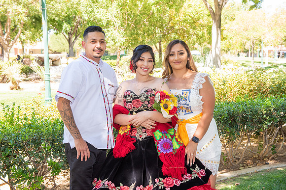 Katelynn Ramirez quinceanera celebration photography and video at Poncitlan square park in Palmdale Ca, www.gustavovillarreal.com, 323-633-8283