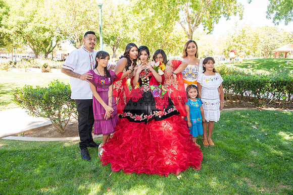 Katelynn Ramirez quinceanera celebration photography and video at Poncitlan square park in Palmdale Ca, www.gustavovillarreal.com, 323-633-8283