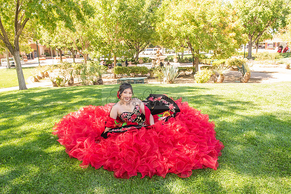 Katelynn Ramirez quinceanera celebration photography and video at Poncitlan square park in Palmdale Ca, www.gustavovillarreal.com, 323-633-8283