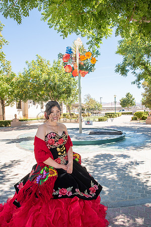 Katelynn Ramirez quinceanera celebration photography and video at Poncitlan square park in Palmdale Ca, www.gustavovillarreal.com, 323-633-8283