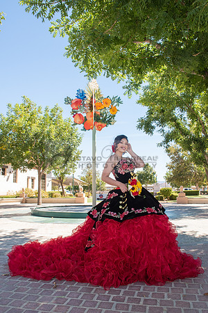 Katelynn Ramirez quinceanera celebration photography and video at Poncitlan square park in Palmdale Ca, www.gustavovillarreal.com, 323-633-8283