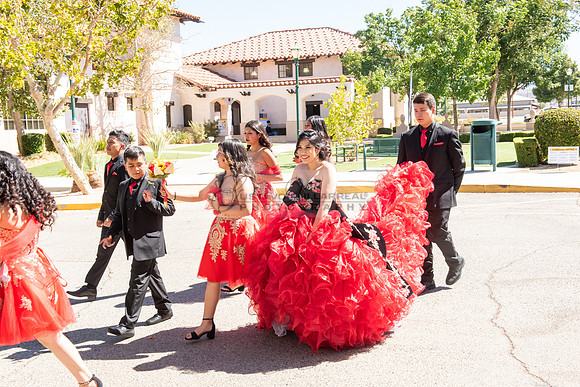 Katelynn Ramirez quinceanera celebration photography and video at Poncitlan square park in Palmdale Ca, www.gustavovillarreal.com, 323-633-8283