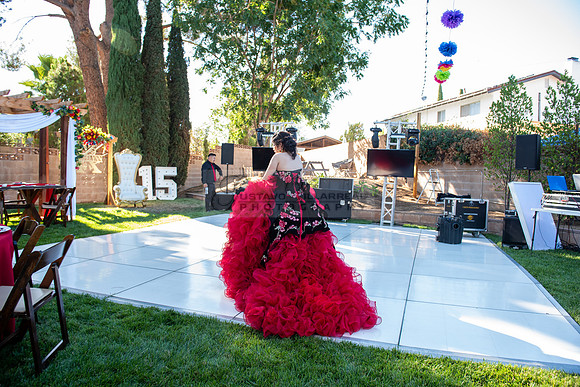 Katelynn Ramirez quinceanera celebration photography and video at Poncitlan square park in Palmdale Ca, www.gustavovillarreal.com, 323-633-8283