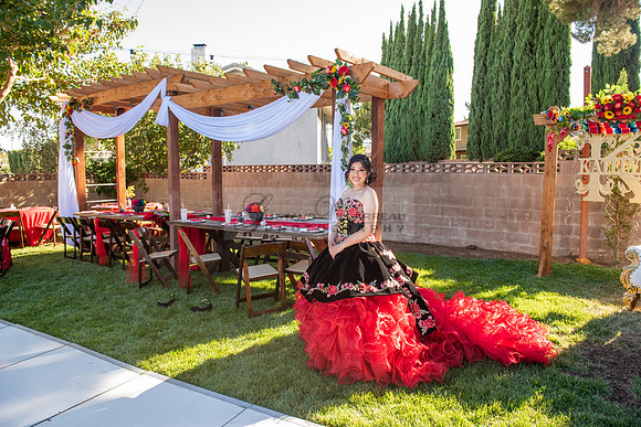 Katelynn Ramirez quinceanera celebration photography and video at Poncitlan square park in Palmdale Ca, www.gustavovillarreal.com, 323-633-8283