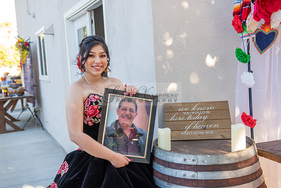 Katelynn Ramirez quinceanera celebration photography and video at Poncitlan square park in Palmdale Ca, www.gustavovillarreal.com, 323-633-8283