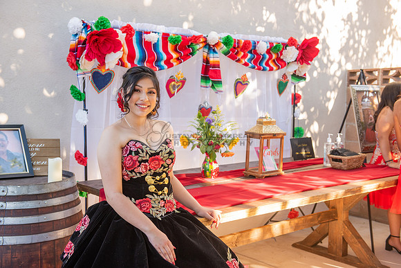 Katelynn Ramirez quinceanera celebration photography and video at Poncitlan square park in Palmdale Ca, www.gustavovillarreal.com, 323-633-8283
