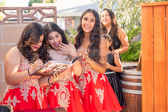 Katelynn Ramirez quinceanera celebration photography and video at Poncitlan square park in Palmdale Ca, www.gustavovillarreal.com, 323-633-8283