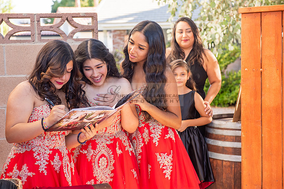 Katelynn Ramirez quinceanera celebration photography and video at Poncitlan square park in Palmdale Ca, www.gustavovillarreal.com, 323-633-8283