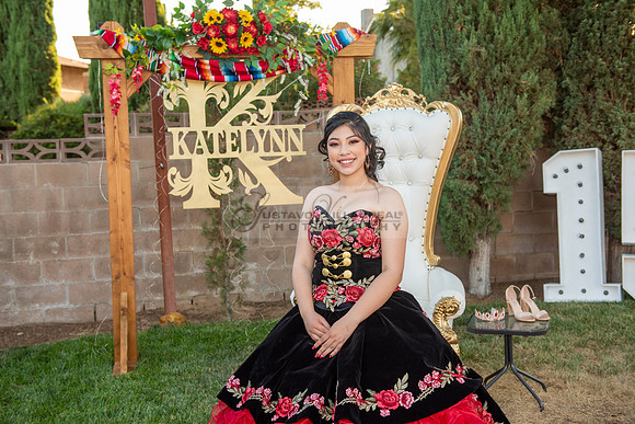Katelynn Ramirez quinceanera celebration photography and video at Poncitlan square park in Palmdale Ca, www.gustavovillarreal.com, 323-633-8283