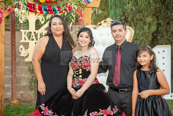 Katelynn Ramirez quinceanera celebration photography and video at Poncitlan square park in Palmdale Ca, www.gustavovillarreal.com, 323-633-8283