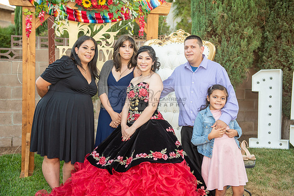 Katelynn Ramirez quinceanera celebration photography and video at Poncitlan square park in Palmdale Ca, www.gustavovillarreal.com, 323-633-8283